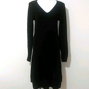 Carmen Marc Valvo Ribbed Knit Dress V Neck Long Sleeves  Black